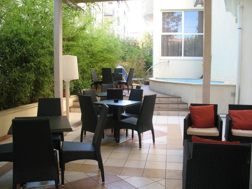 Hotel Orly Cesenatico Kültér fotó