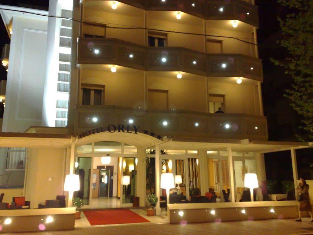 Hotel Orly Cesenatico Kültér fotó
